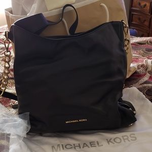 Michael Kors cross body purse